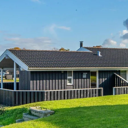 6 Person In Sj Lund By Traum